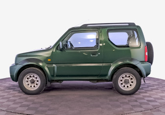 Подержанный автомобиль Suzuki Jimny 2011 года (8 фото)