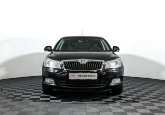Подержанный автомобиль Skoda Octavia Liftback 2010 года (2 фото)