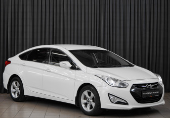 Подержанный автомобиль Hyundai i40 Sedan 2013 года (3 фото)