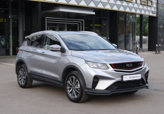 Подержанный автомобиль Geely Coolray 2023 года (3 фото)