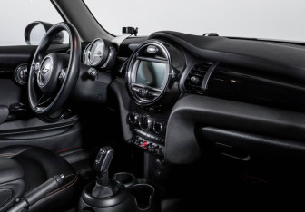 Подержанный автомобиль MINI Hatch 2018 года (9 фото)