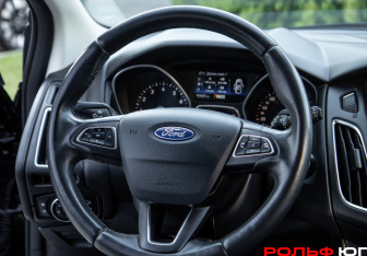 Подержанный автомобиль Ford Focus Hatchback 2019 года (11 фото)
