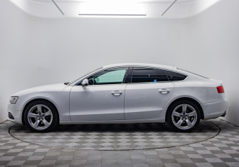 Подержанный автомобиль Audi A5 Liftback 2012 года (2 фото)