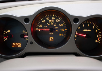 Подержанный автомобиль Nissan Maxima 2006 года (11 фото)