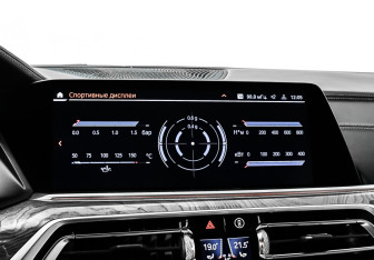 Подержанный автомобиль BMW X7 2019 года (27 фото)