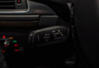 Подержанный автомобиль Audi A7 2013 года (13 фото)