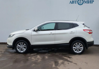 Подержанный автомобиль Nissan Qashqai 2014 года (8 фото)