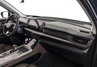 Подержанный автомобиль Exeed VX 2022 года (13 фото)