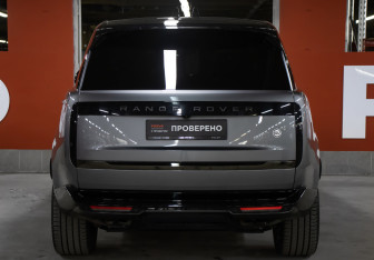 Подержанный автомобиль Land Rover Range Rover 2023 года (6 фото)