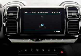 Подержанный автомобиль Citroen C5 Aircross 2019 года (15 фото)