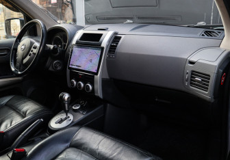Подержанный автомобиль Nissan X-Trail 2007 года (7 фото)