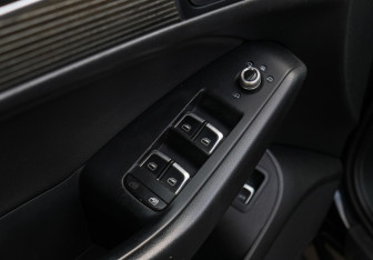 Подержанный автомобиль Audi Q5 2014 года (16 фото)