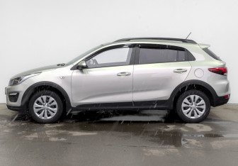 Подержанный автомобиль Kia Rio Hatchback 2020 года (8 фото)