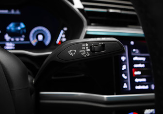 Подержанный автомобиль Audi Q3 Sportback 2020 года (17 фото)