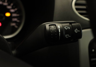 Подержанный автомобиль Ford Focus Hatchback 2008 года (13 фото)