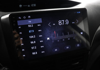 Подержанный автомобиль Subaru Impreza Hatchback 2010 года (15 фото)