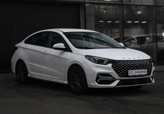 Подержанный автомобиль Omoda S5 2024 года (3 фото)