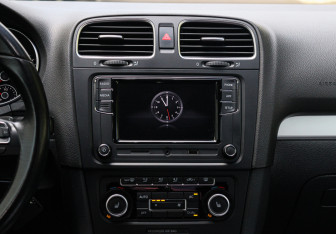 Подержанный автомобиль Volkswagen Golf Hatchback 2012 года (10 фото)