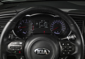 Подержанный автомобиль Kia Optima Sedan 2015 года (12 фото)