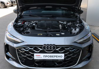 Подержанный автомобиль Audi A5 Liftback 2025 года (9 фото)