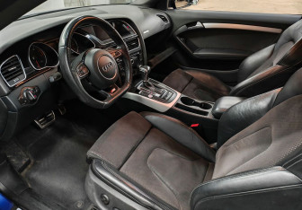 Подержанный автомобиль Audi A5 Coupe 2016 года (11 фото)