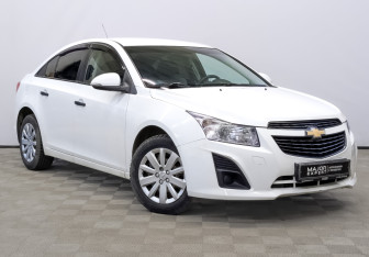 Подержанный автомобиль Chevrolet Cruze Sedan 2014 года (3 фото)