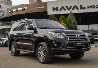 Подержанный автомобиль Lexus LX 2013 года (2 фото)