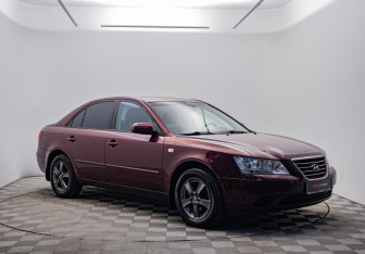 Подержанный автомобиль Hyundai Sonata 2008 года (3 фото)