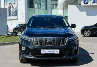 Подержанный автомобиль Kia Sorento 2019 года (2 фото)