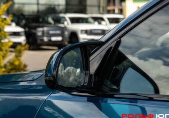 Подержанный автомобиль BMW X6 M 2019 года (25 фото)