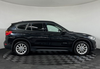 Подержанный автомобиль BMW X1 2017 года (6 фото)