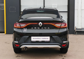 Подержанный автомобиль Renault Arkana 2021 года (6 фото)