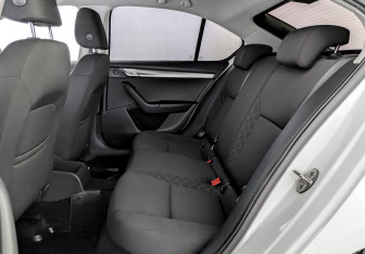 Подержанный автомобиль Skoda Octavia Liftback 2018 года (12 фото)