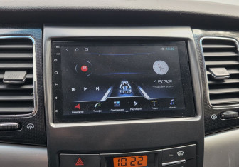 Подержанный автомобиль SsangYong Actyon 2013 года (13 фото)