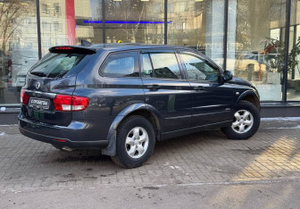 Подержанный автомобиль SsangYong Kyron 2013 года (8 фото)