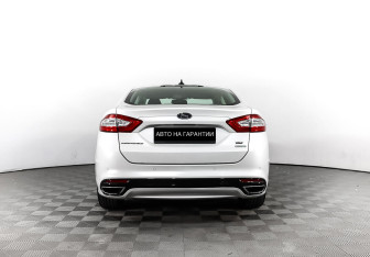 Подержанный автомобиль Ford Mondeo Sedan 2019 года (4 фото)