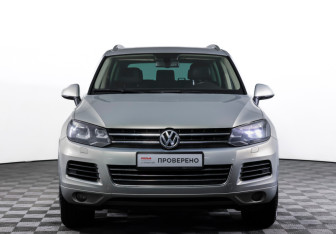 Подержанный автомобиль Volkswagen Touareg 2014 года (2 фото)