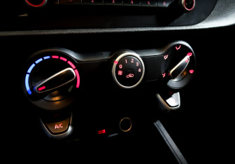 Подержанный автомобиль Kia Rio Hatchback 2021 года (24 фото)