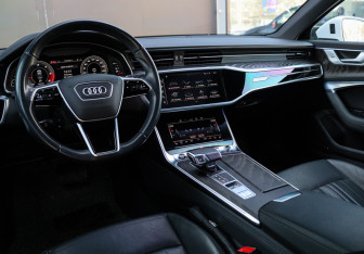 Подержанный автомобиль Audi A6 Sedan 2020 года (18 фото)