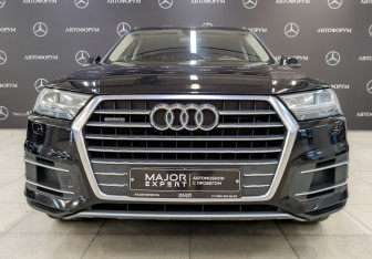 Подержанный автомобиль Audi Q7 2016 года (2 фото)