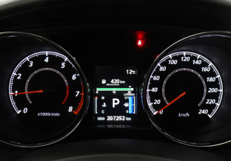 Подержанный автомобиль Mitsubishi ASX 2012 года (7 фото)