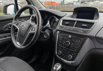 Подержанный автомобиль Opel Mokka 2013 года (9 фото)