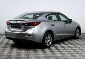 Подержанный автомобиль Mazda 3 Sedan 2014 года (5 фото)