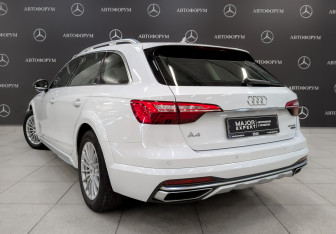 Подержанный автомобиль Audi A4 allroad 2020 года (7 фото)