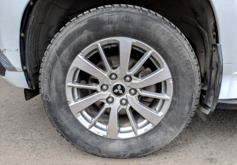 Подержанный автомобиль Mitsubishi Pajero Sport 2019 года (18 фото)