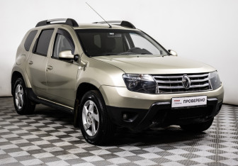 Подержанный автомобиль Renault Duster 2013 года (3 фото)
