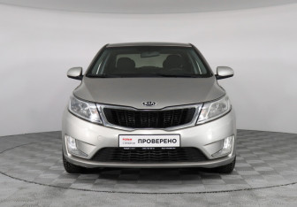 Подержанный автомобиль Kia Rio Sedan 2013 года (2 фото)