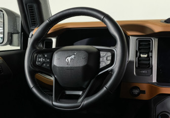 Подержанный автомобиль Ford Bronco 2024 года (13 фото)