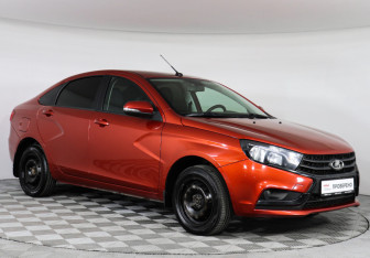 Подержанный автомобиль LADA (ВАЗ) Vesta Sedan 2017 года (3 фото)