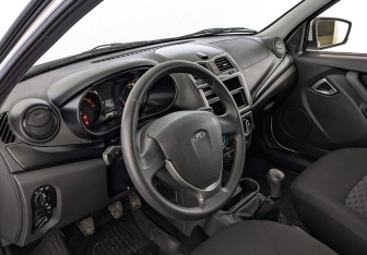 Подержанный автомобиль LADA (ВАЗ) Granta Sedan 2025 года (16 фото)